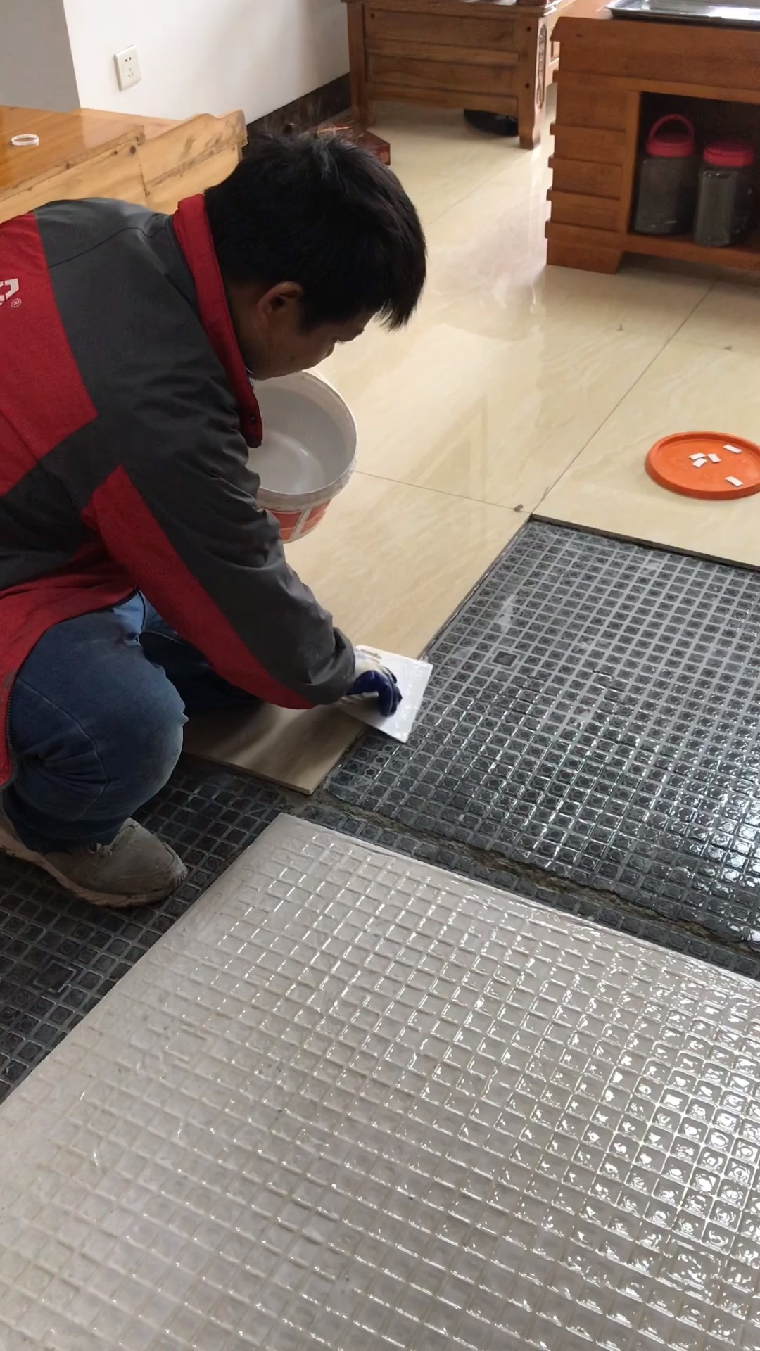 瓷砖空鼓修补方法(瓷砖空鼓怎样补救最结实)